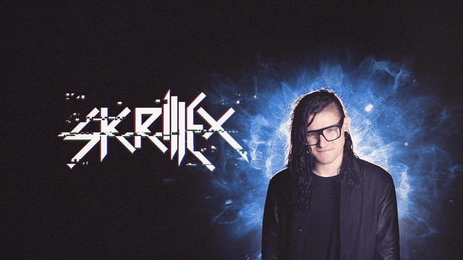 邻居家小孩来敲门问WiFi密码，告诉他之后，他竟然几部手机电视全用上。你说该怎么办？